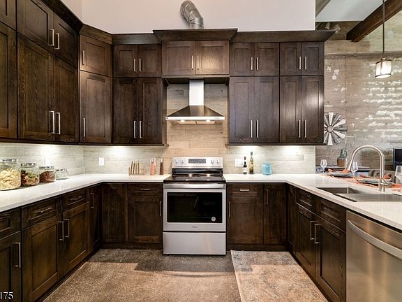 4th image of 225-239 McWhorter St Unit 201