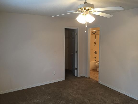 4th image of 517 Taylor Cir #1