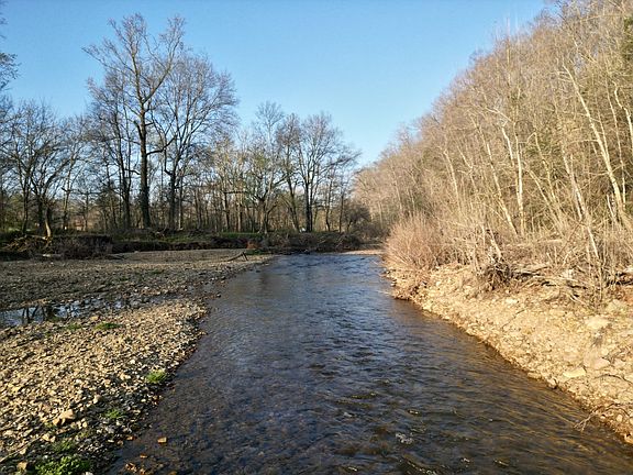 3rd image of 1875 New Hope Rd