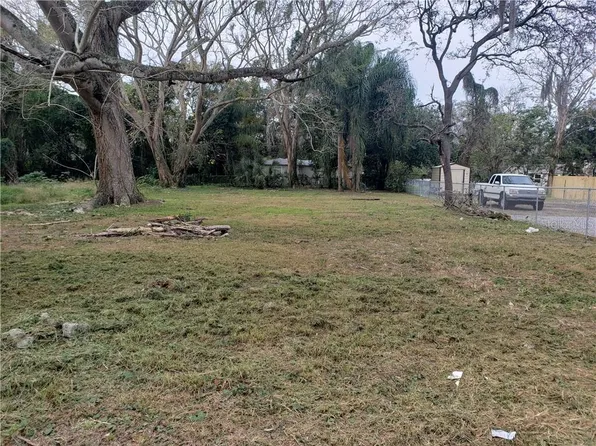 6418 N 49th St, Tampa, FL 33610