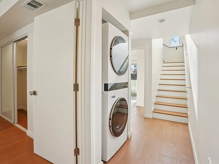 6162 Oak Crest Way — Photo 24