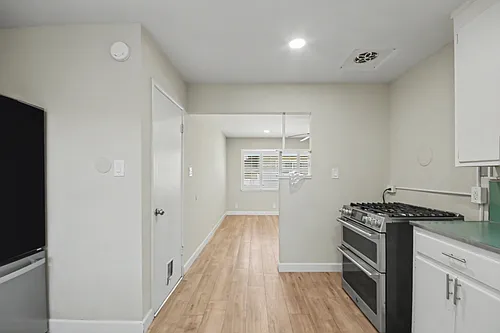2839 Devonshire Ave #2839 Photo 1