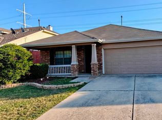 801 Kentucky Derby Ln, Fort Worth, TX 76179