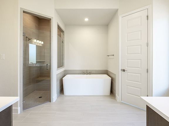 5th image of 109 N River Way
