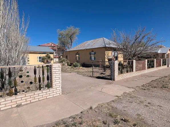412 11th St, Carrizozo, NM 88301