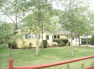 205 Royal Ave, Flanders, NY 11901