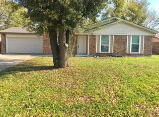 3142 Lisetta St, Grand Prairie, TX 75052