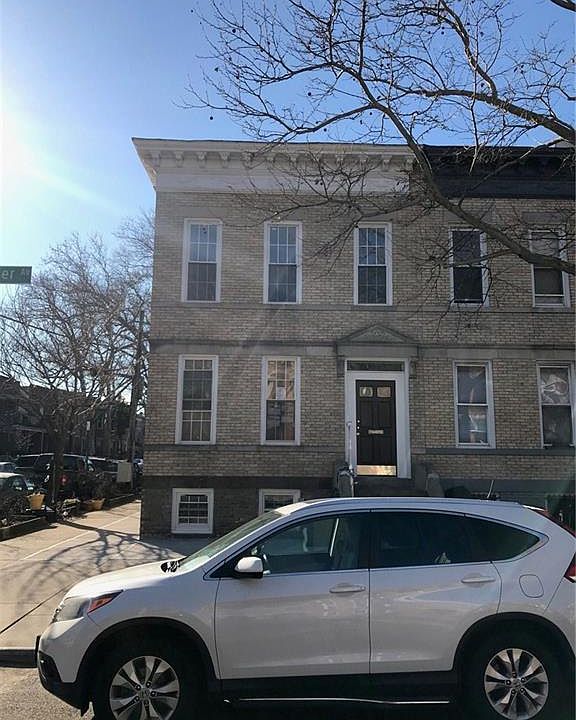 1st image of 3124 Snyder Ave