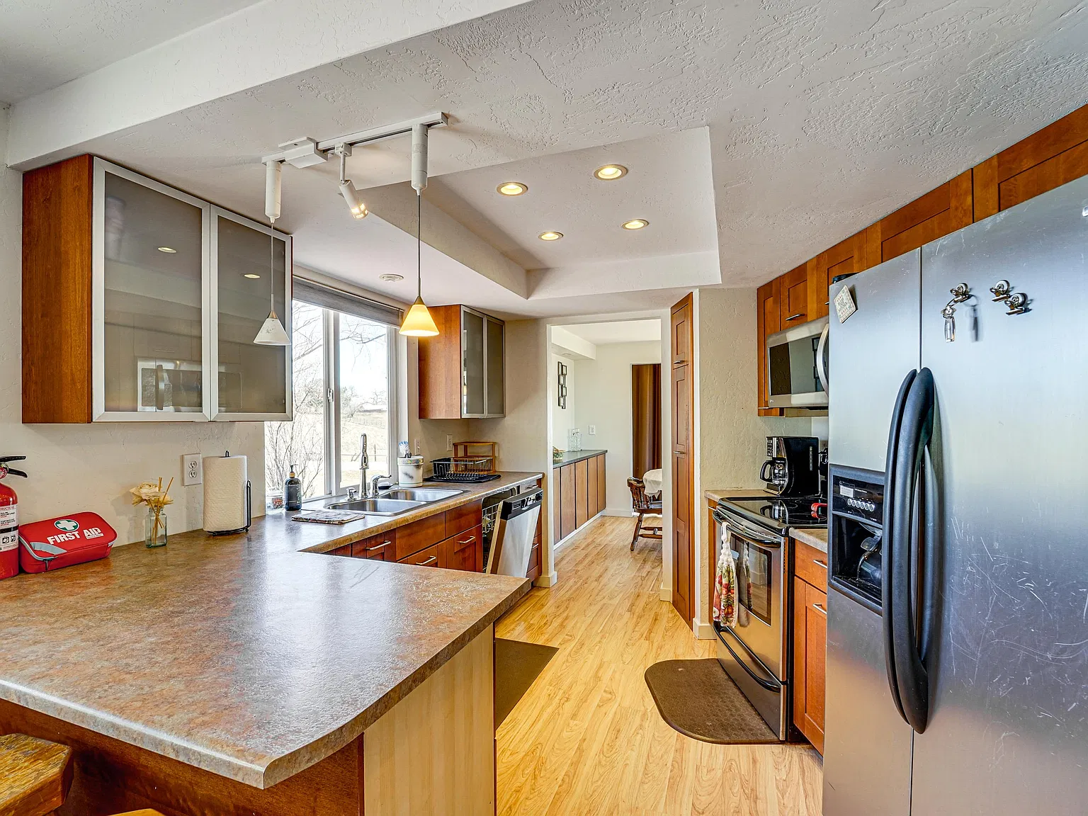 3 bed, 2496 sqft, $1,800 — Photo 4