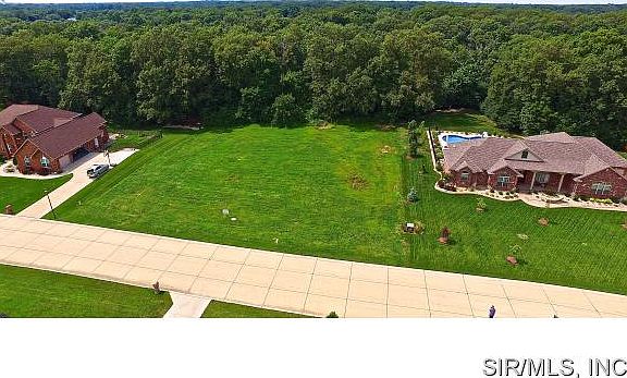 3rd image of 1181 Hearthstone Dr