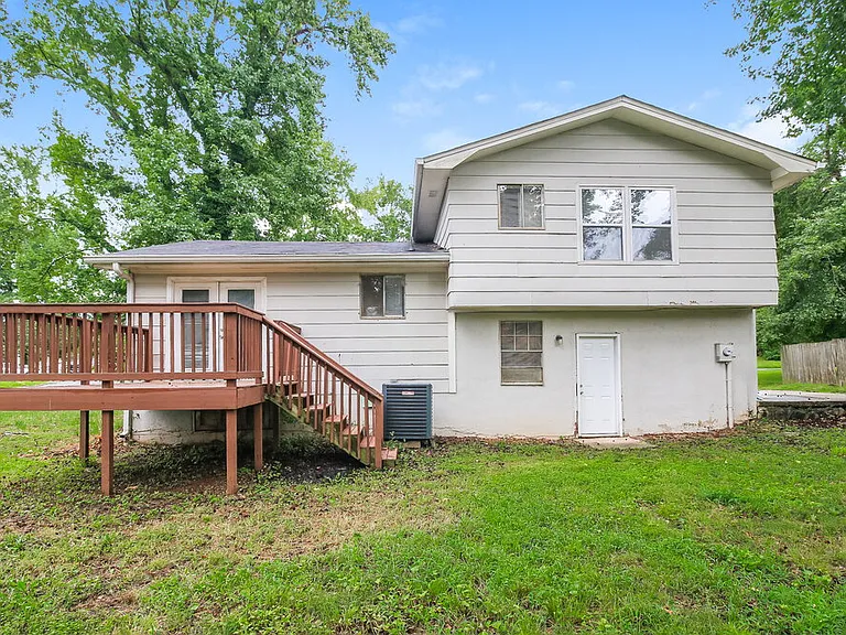 6183 Fieldcrest Dr — Photo 18