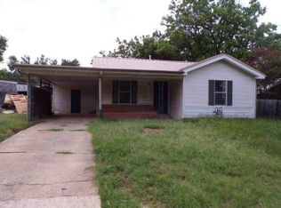 212 Parkway St, Rockdale, TX 76567