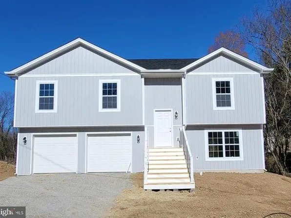 79 Blandy St, Harpers Ferry, WV 25425