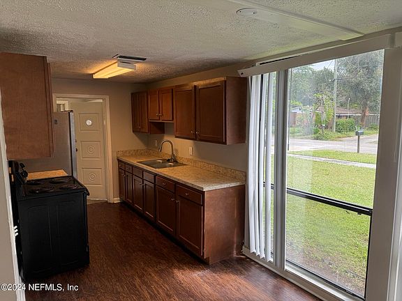 3rd image of 5676 FIAT Lane