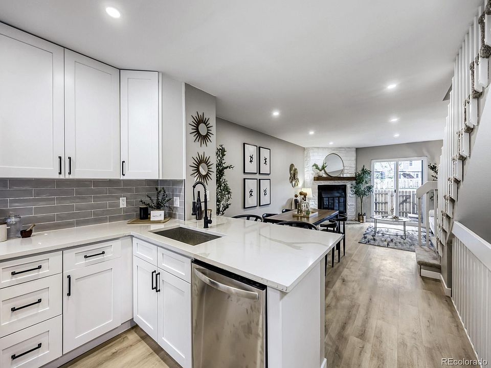 1st image of 10595 W Dartmouth Avenue