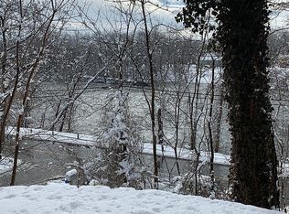 73 River St, Windsor, CT 06095