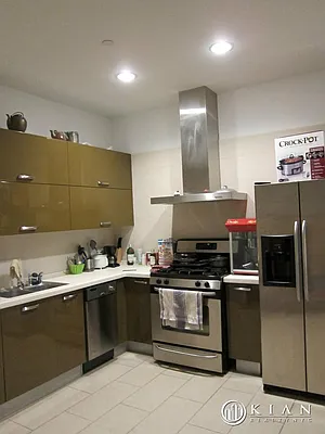 Rented by Kian Realty | media 26