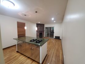 357 W 30th St, New York, NY
