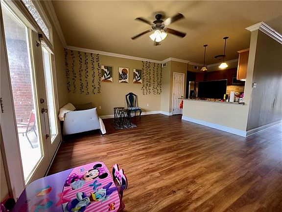2nd image of 1250 Primrose Dr #32