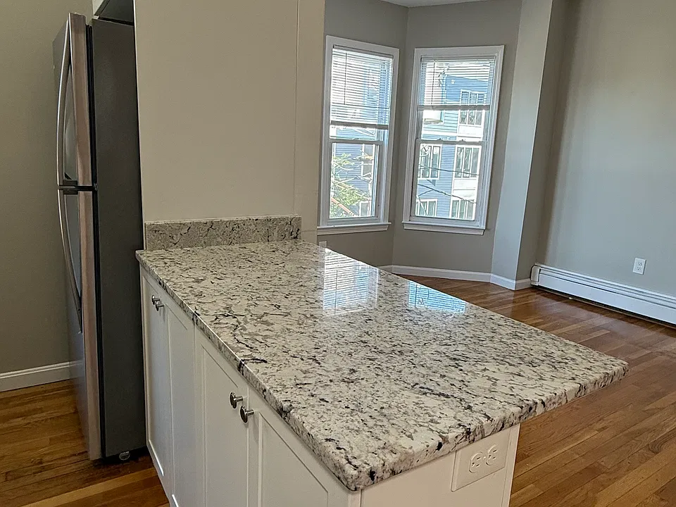 182 Washington Ave #3