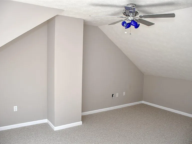 52 Cadogan Way — Photo 9