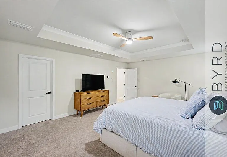 18606 Holly Crest Dr — Photo 20