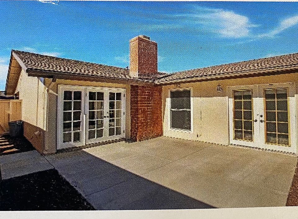 2nd image of 21392 Green Cove Cir