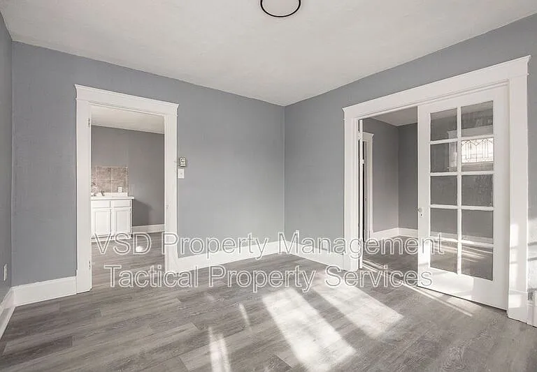 11429 Lardet Ave #UP — Photo 14