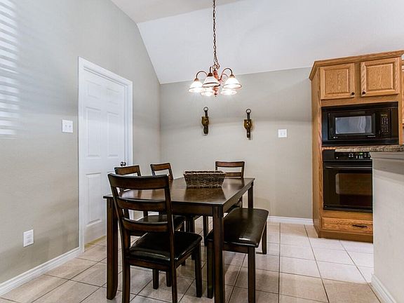 4th image of 3916 Guadalupe Ln #Id1036242p
