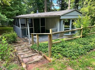 11 Redwing Dr, Hendersonville, NC 28792