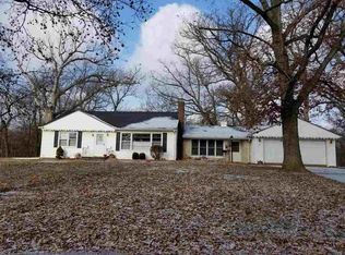 109 Hickory Dr, Columbus Junction, IA 52738