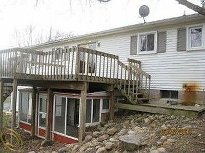 3rd image of 2918 Sun Terrace Dr