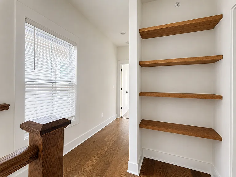 228 Allison Way — Photo 32