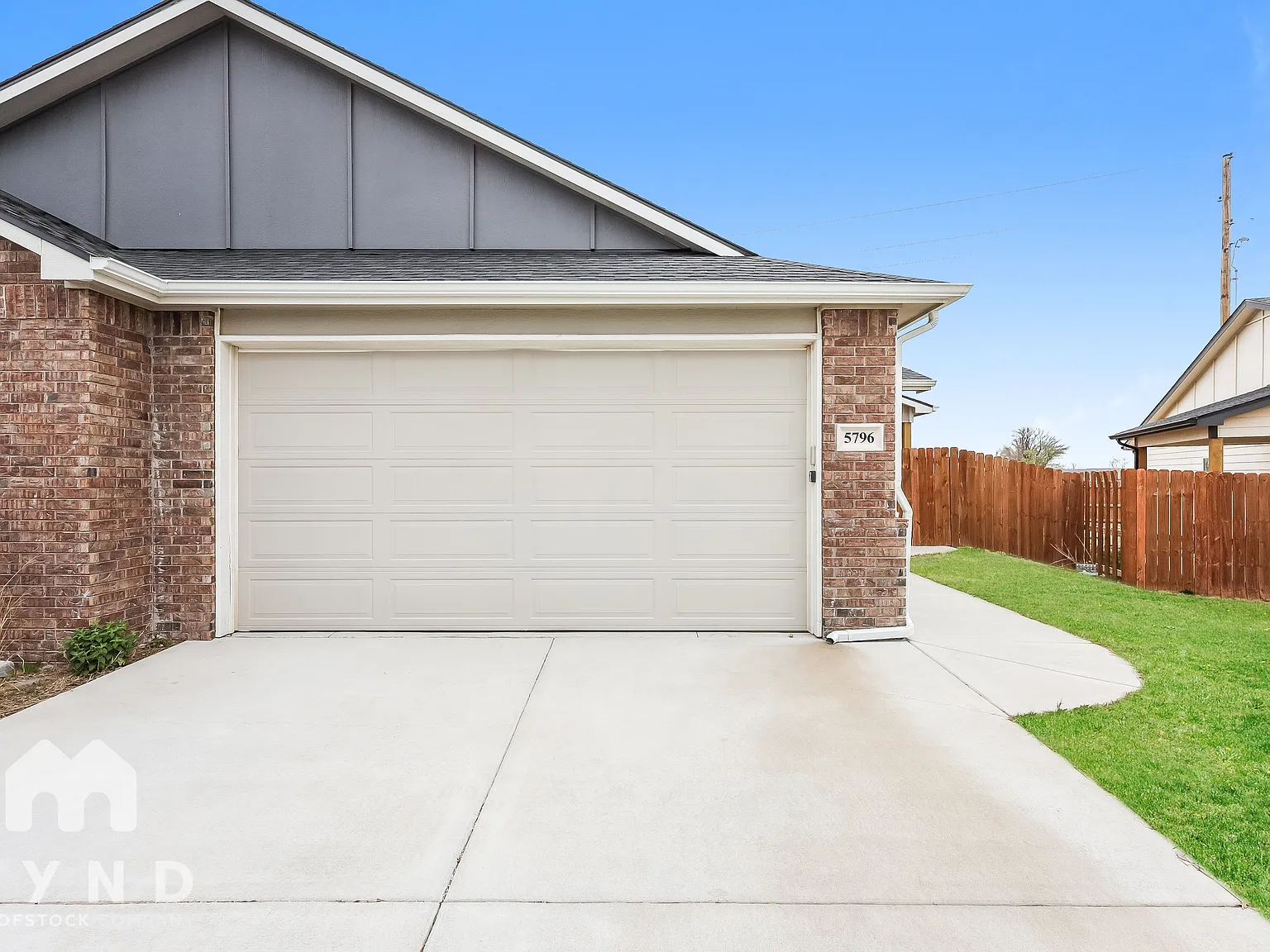 3 bed, 2.0 bath, 1265 sqft, $1,575 — Photo 1