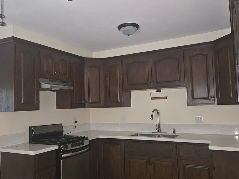 4700 Clair Del Ave #506 — Photo 17