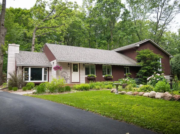 58280 County Road 21, Zumbro Falls, MN 55991