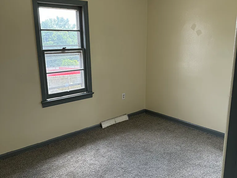 308 Watson Ave — Photo 23