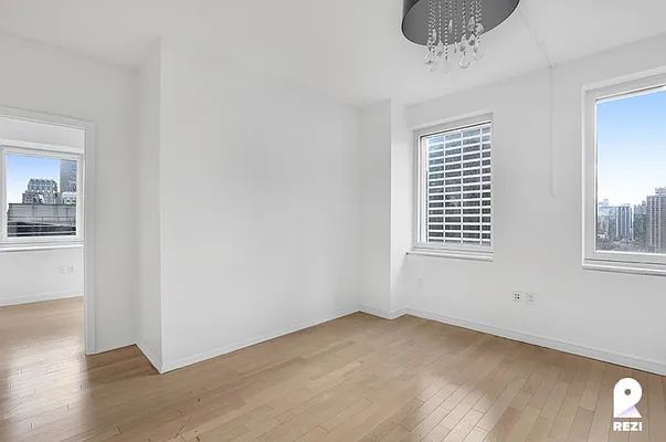 Rented by REZI | media 3