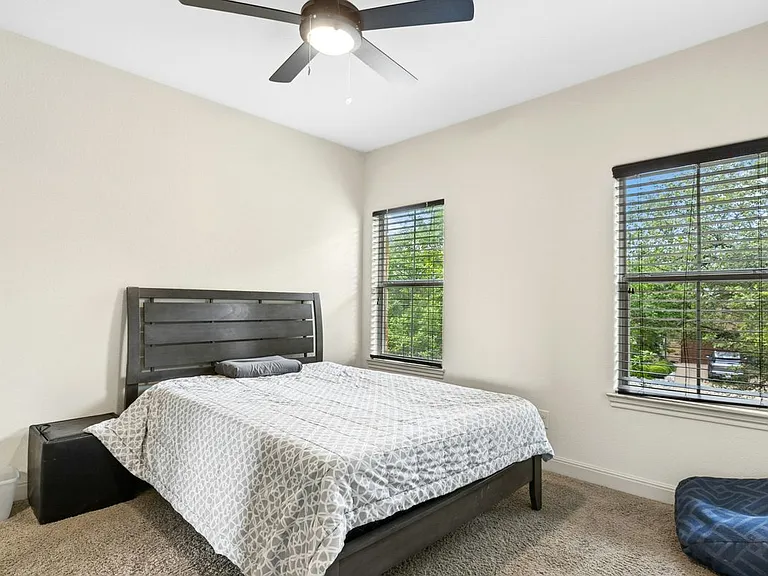 13001 Medina River Way — Photo 26