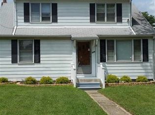 226 W Summit St, Vineland, NJ 08360