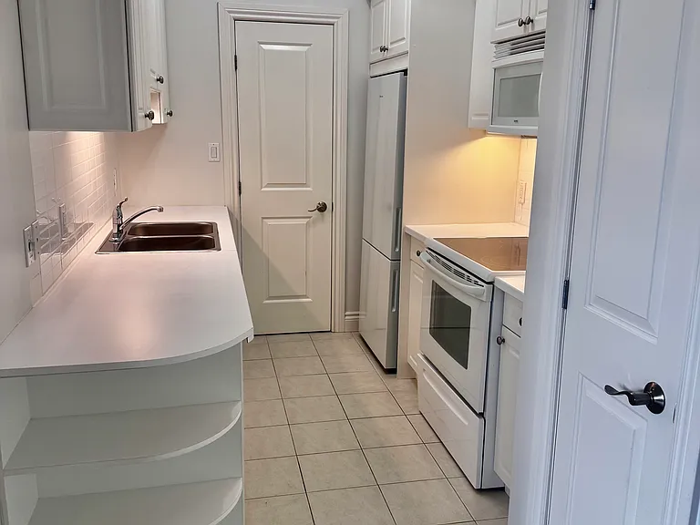 172 Main St #305 — Photo 9
