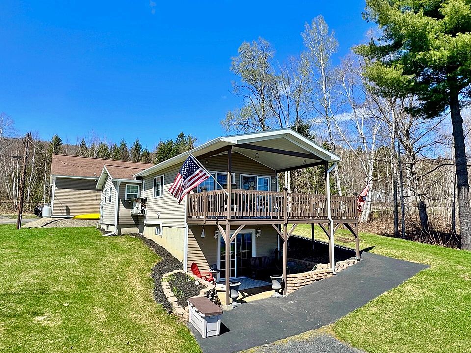 1st image of 31 Pinette Lane