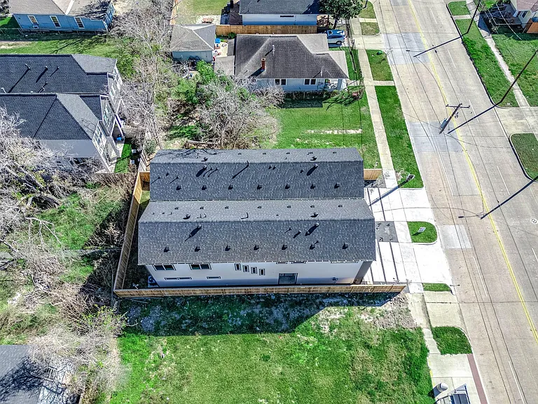 3411 McGowen St — Photo 35