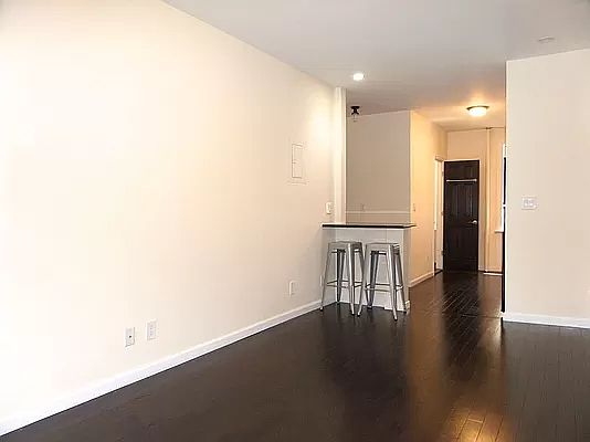 5th image of 2314 1st Ave APT 5