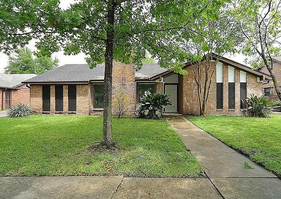 1st image of 14939 Aspen Hills Dr
