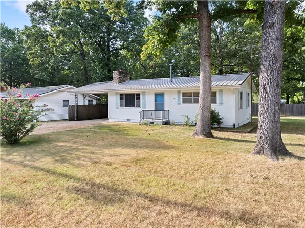 415 W Sherwood Dr, Diamond City, AR 72644