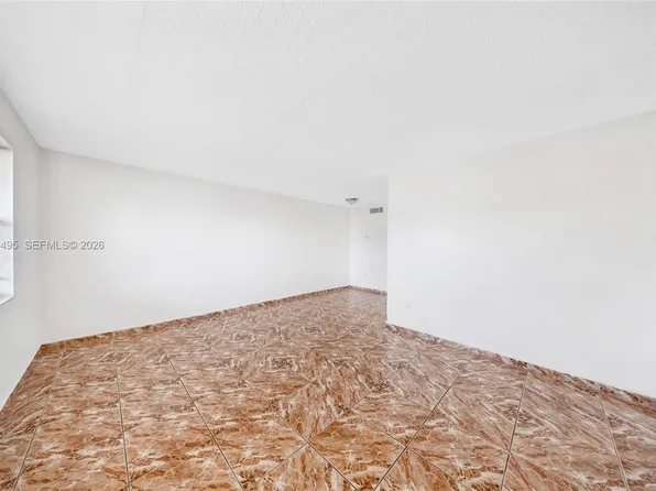 301 NW 177th St APT 201, Miami Gardens, FL 33169