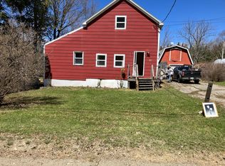 21 Forest St, Jackman, ME 04945