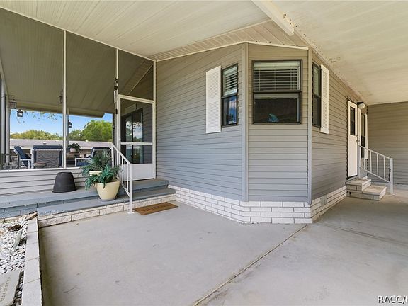 3rd image of 2219 N Loma Point