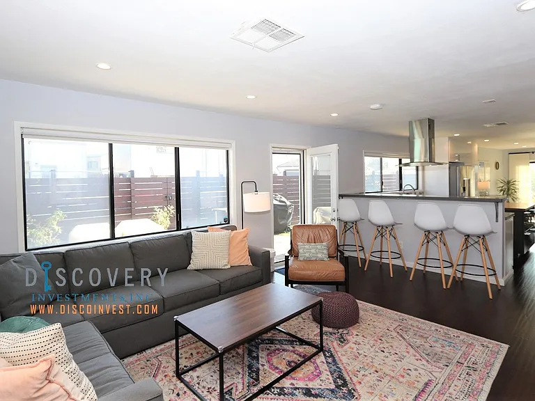 6014 Market St — Photo 9